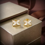 ??MIRA?¡¥JEUX DE WHITE MOP GOLD DIAMOND EARRINGS