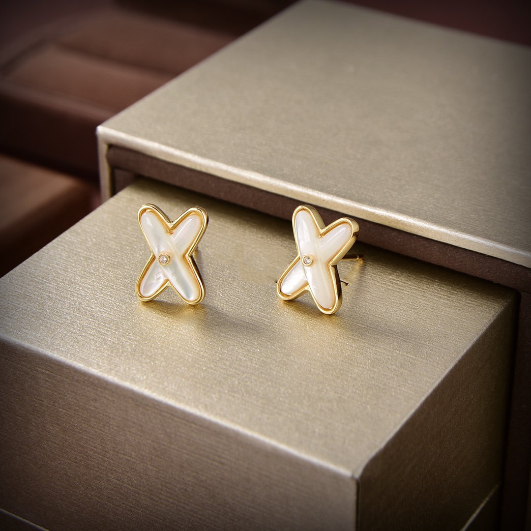 ??MIRA?¡¥JEUX DE WHITE MOP GOLD DIAMOND EARRINGS