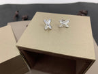 ??MIRA?¡¥JEUX DE WHITE MOP SILVER DIAMOND EARRINGS