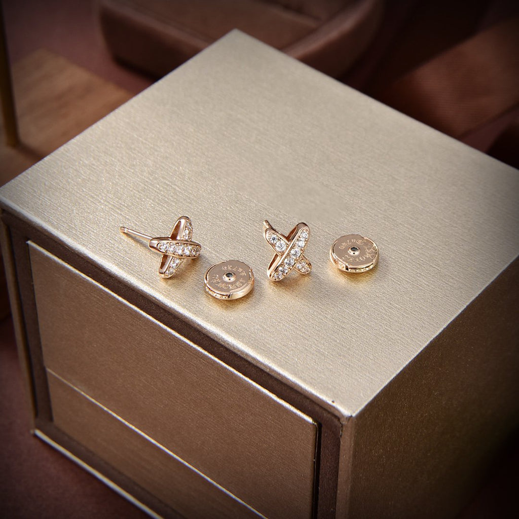 ??MIRA?¡¥JEUX DE GOLD DIAMOND EARRINGS