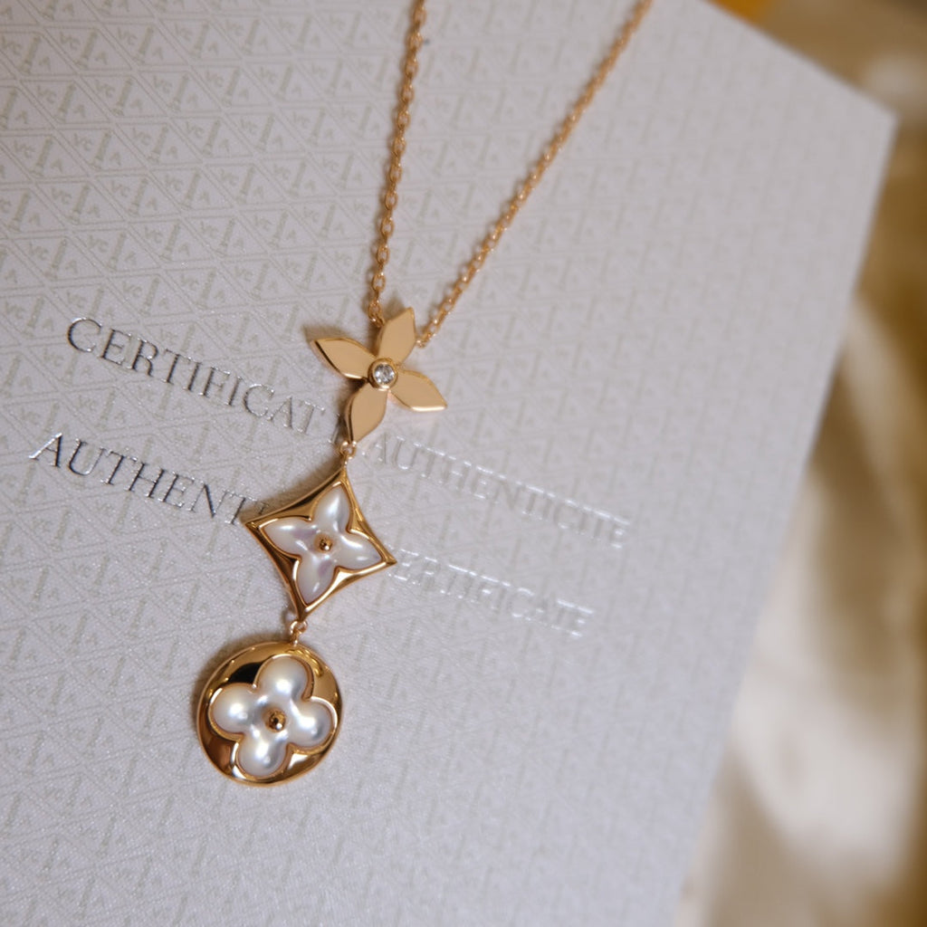 ??MIRA?¡¥COLOR BLOSSOM LARIAT NECKLACE PINK GOLD WHITE MOTHER PEARL AND DIAMOND