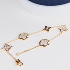 ??MIRA?¡¥LEAF CLOVER BRACELET