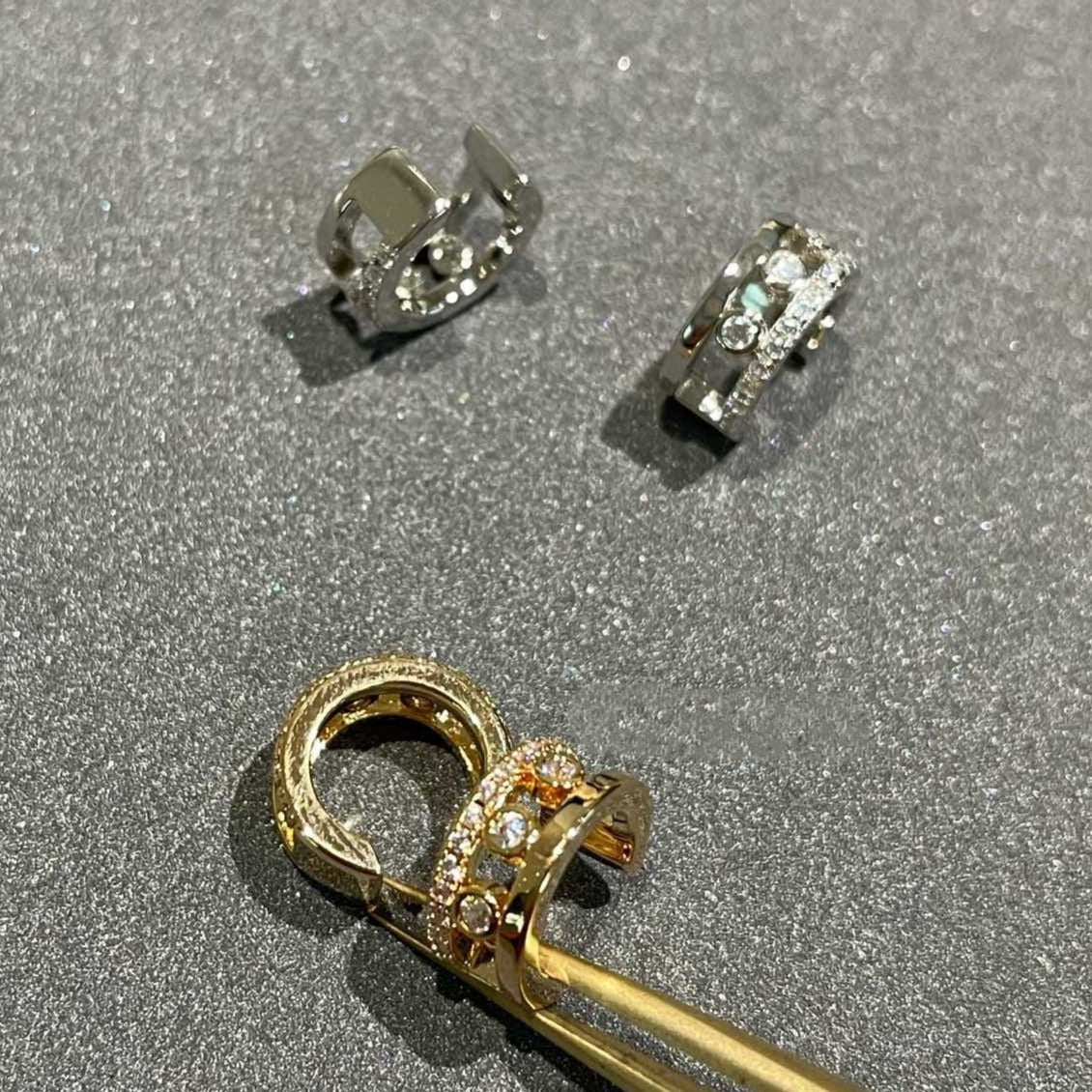 [MIRA] MOVE ROMANE EARRINGS DIAMOND