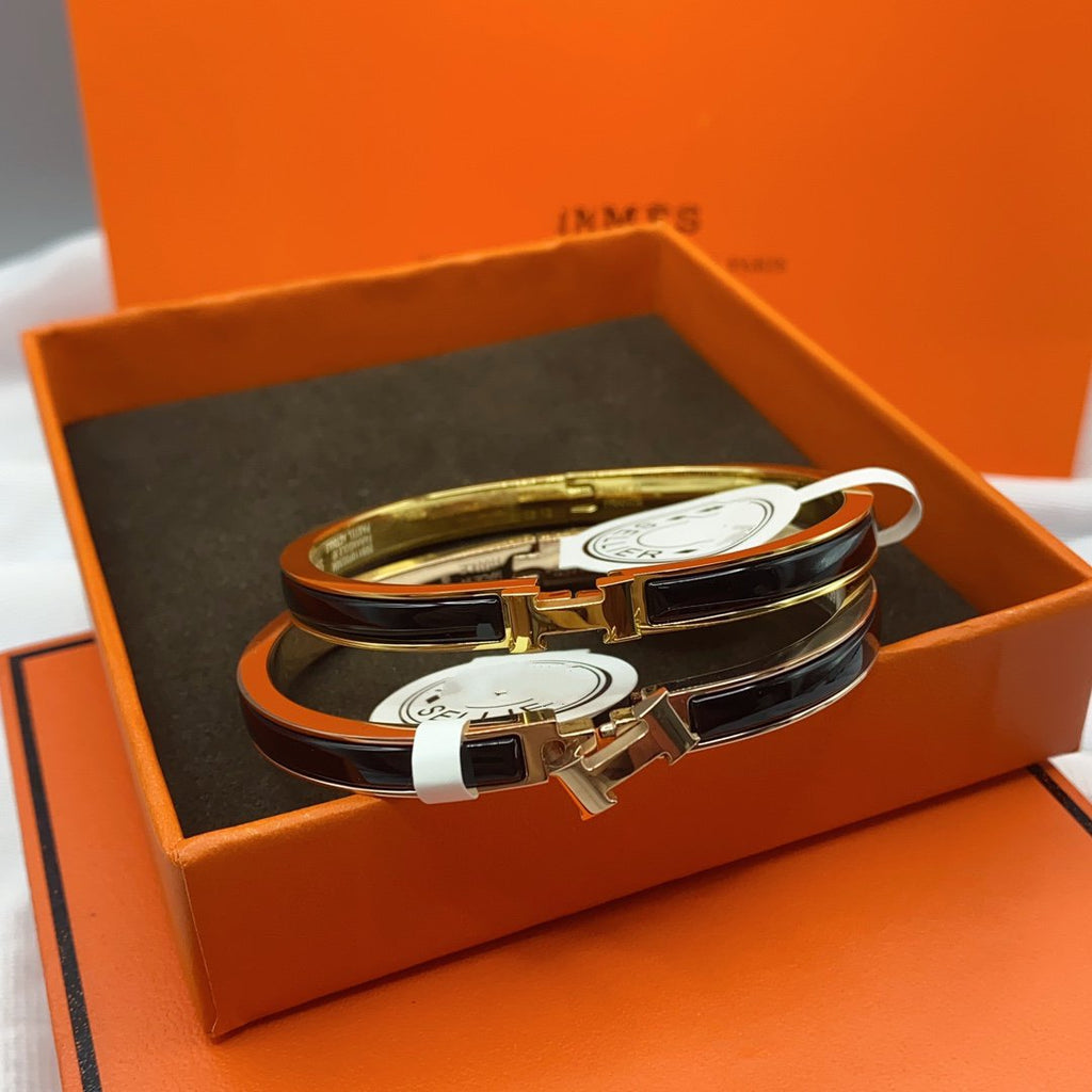 ??MIRA?¡¥CLASSIC HM CLIC BLACK 8MM ENAMEL BRACELET