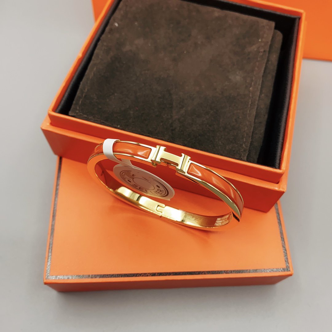 ??MIRA?¡¥CLASSIC HM CLIC RED 8MM ENAMEL BRACELET