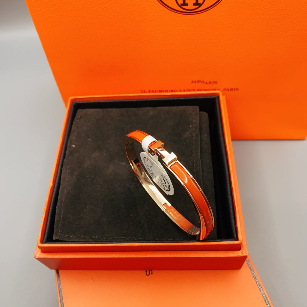 ??MIRA?¡¥CLASSIC HM CLIC RED 8MM ENAMEL BRACELET