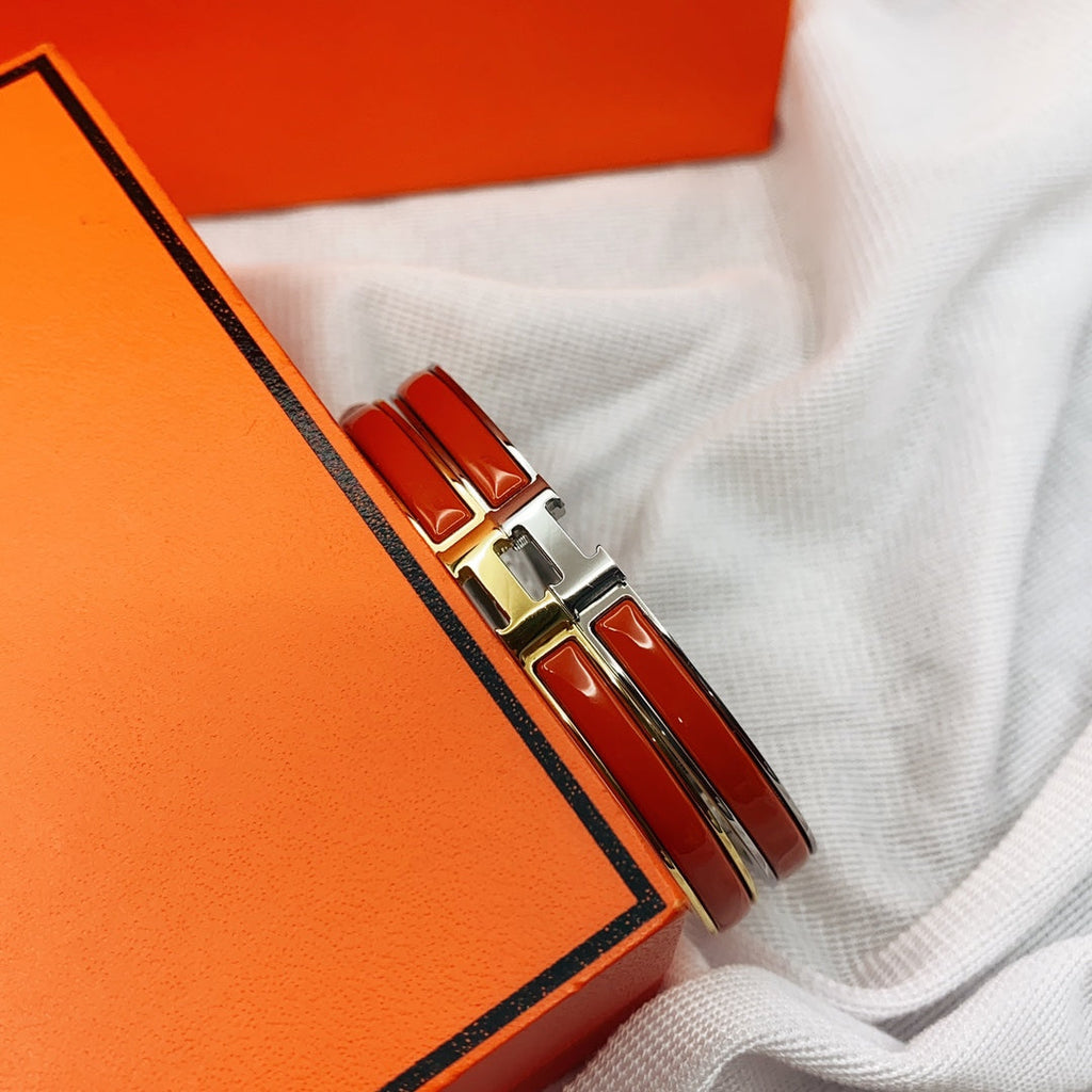 ??MIRA?¡¥CLASSIC HM CLIC RED 8MM ENAMEL BRACELET