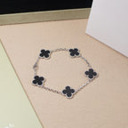 [MIRA]New CLOVER 5 MOTIF ONYXS BRACELET COLLECTION