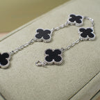 [MIRA]New CLOVER 5 MOTIF ONYXS BRACELET COLLECTION