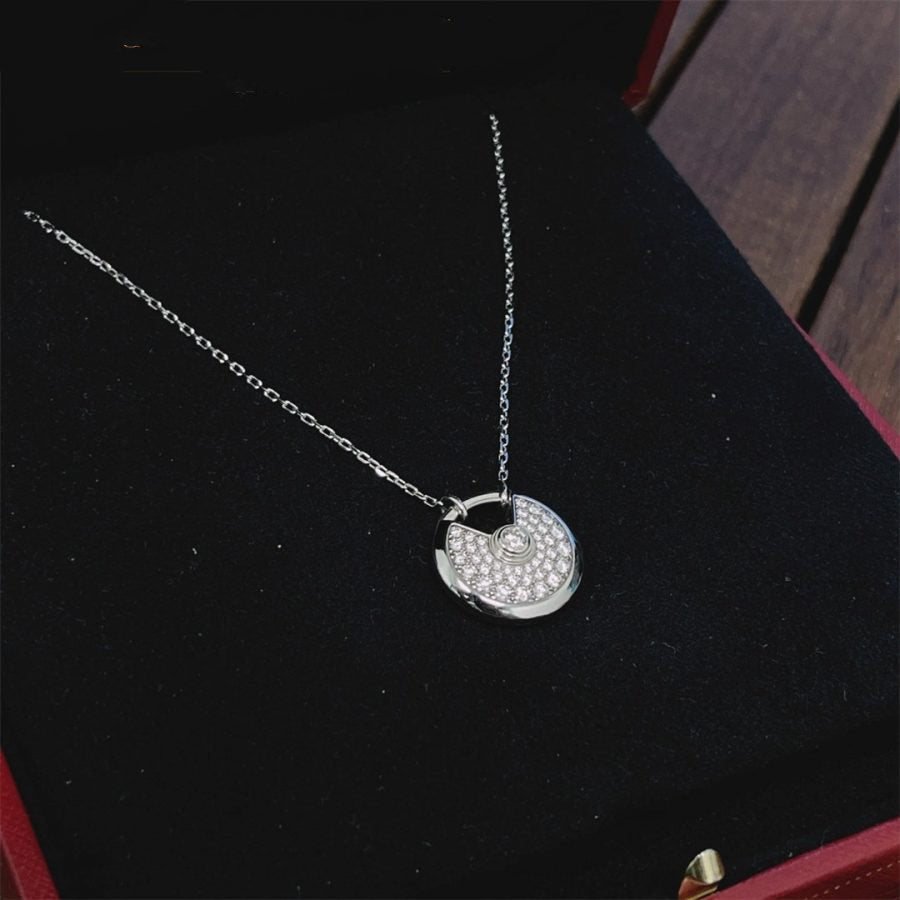 ??MIRA?¡¥AMULETTE SILVER FULL DIAMOND NECKLACE