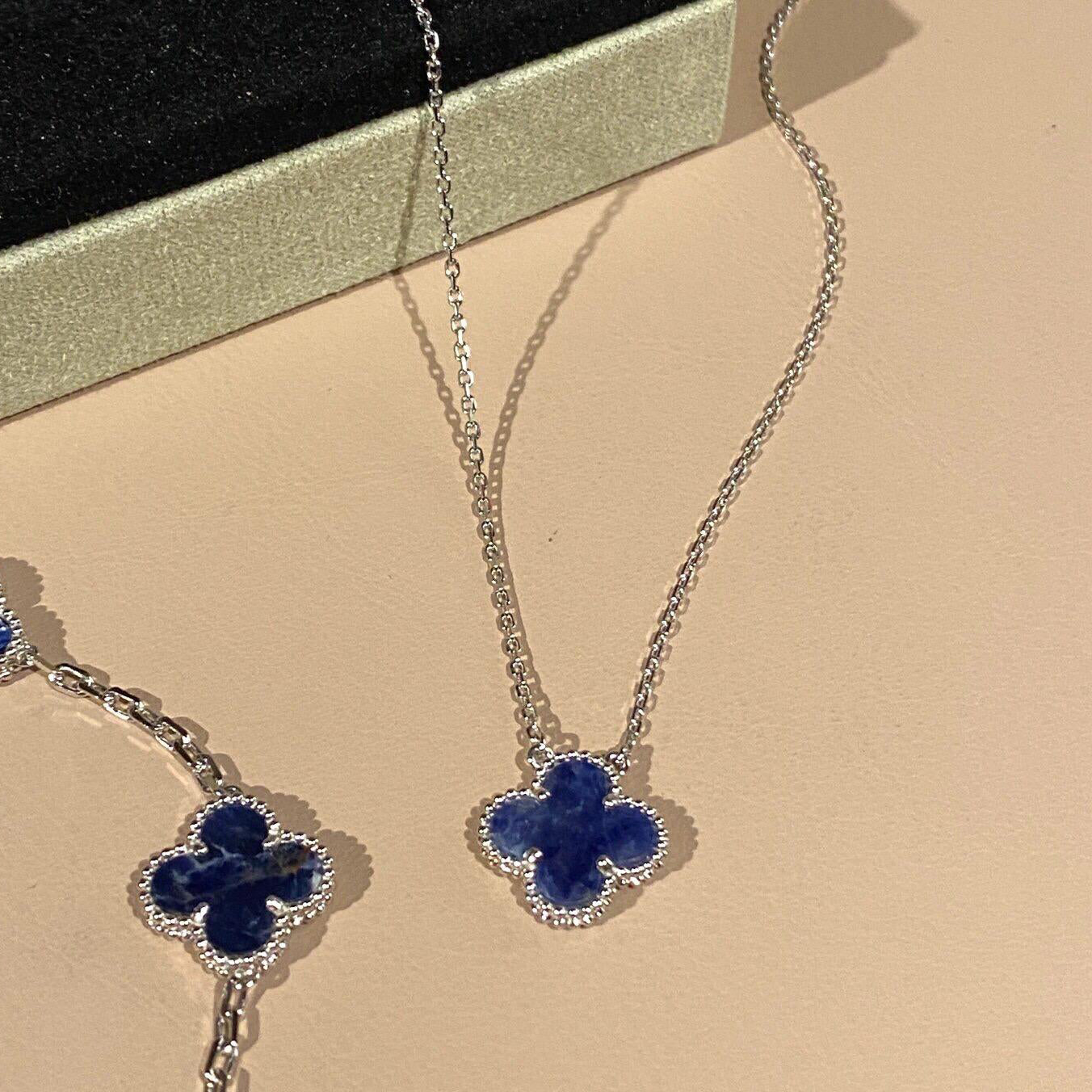 ??MIRA?¡¥CLOVER 15MM PIETERSITE NECKLACE SILVER