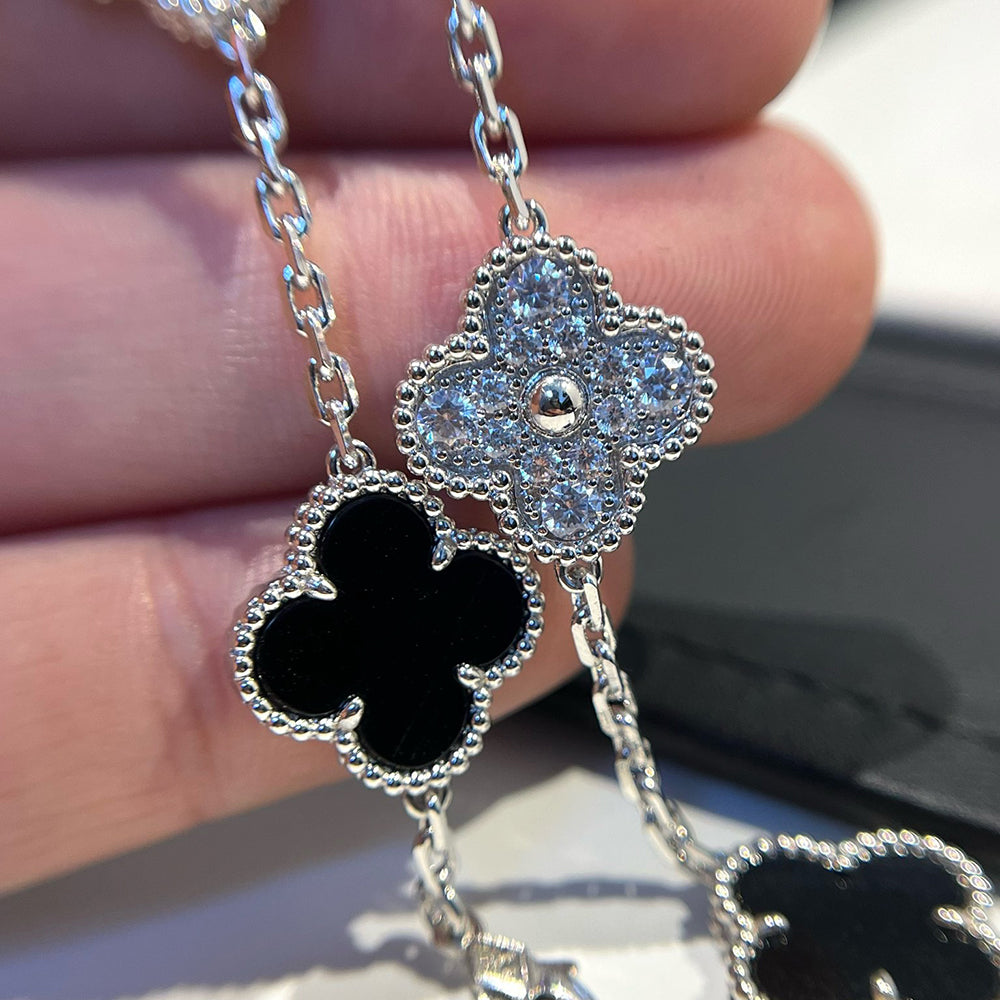 [MIRA]New CLOVER 5 MOTIF ONYXS BRACELET COLLECTION