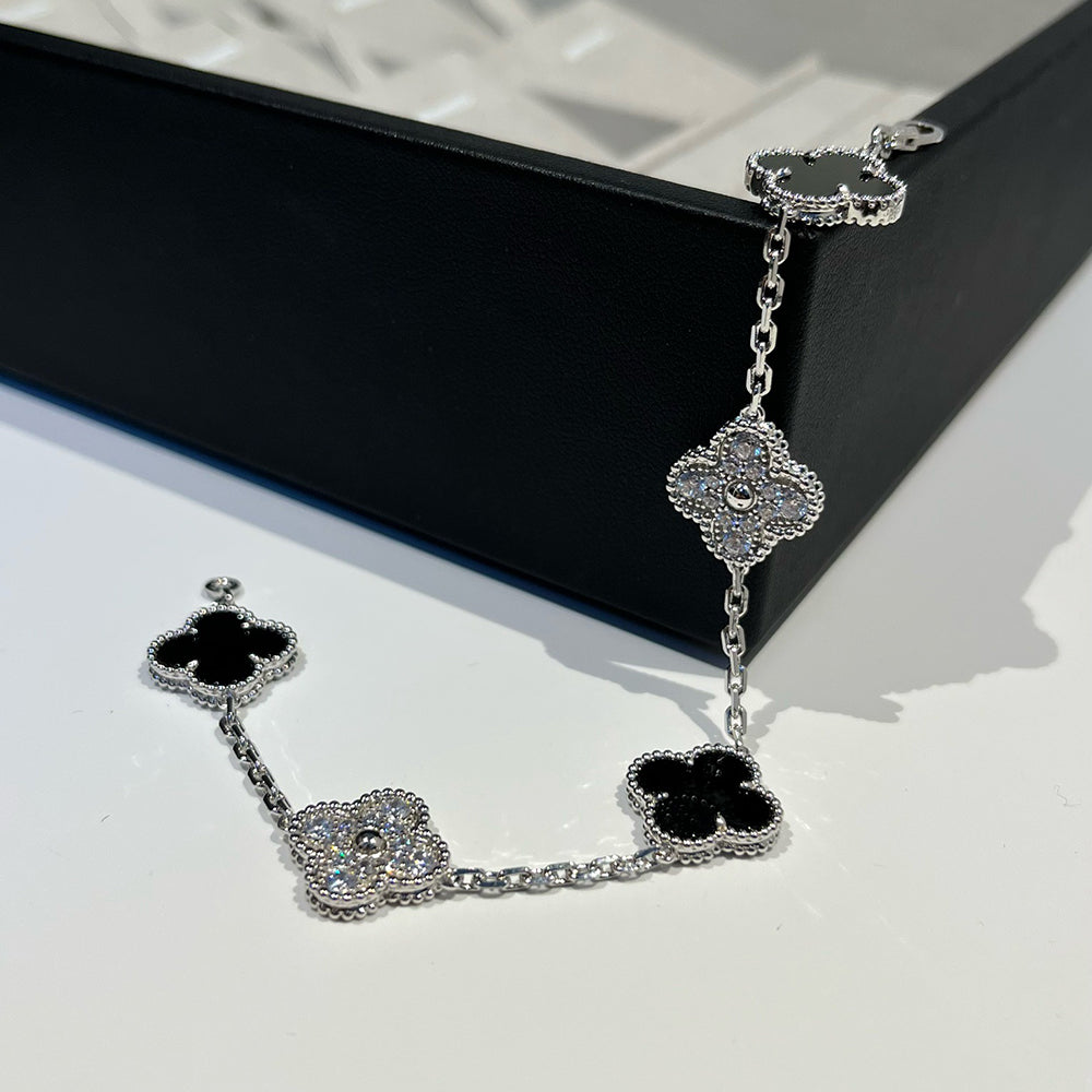 [MIRA]New CLOVER 5 MOTIF ONYXS BRACELET COLLECTION