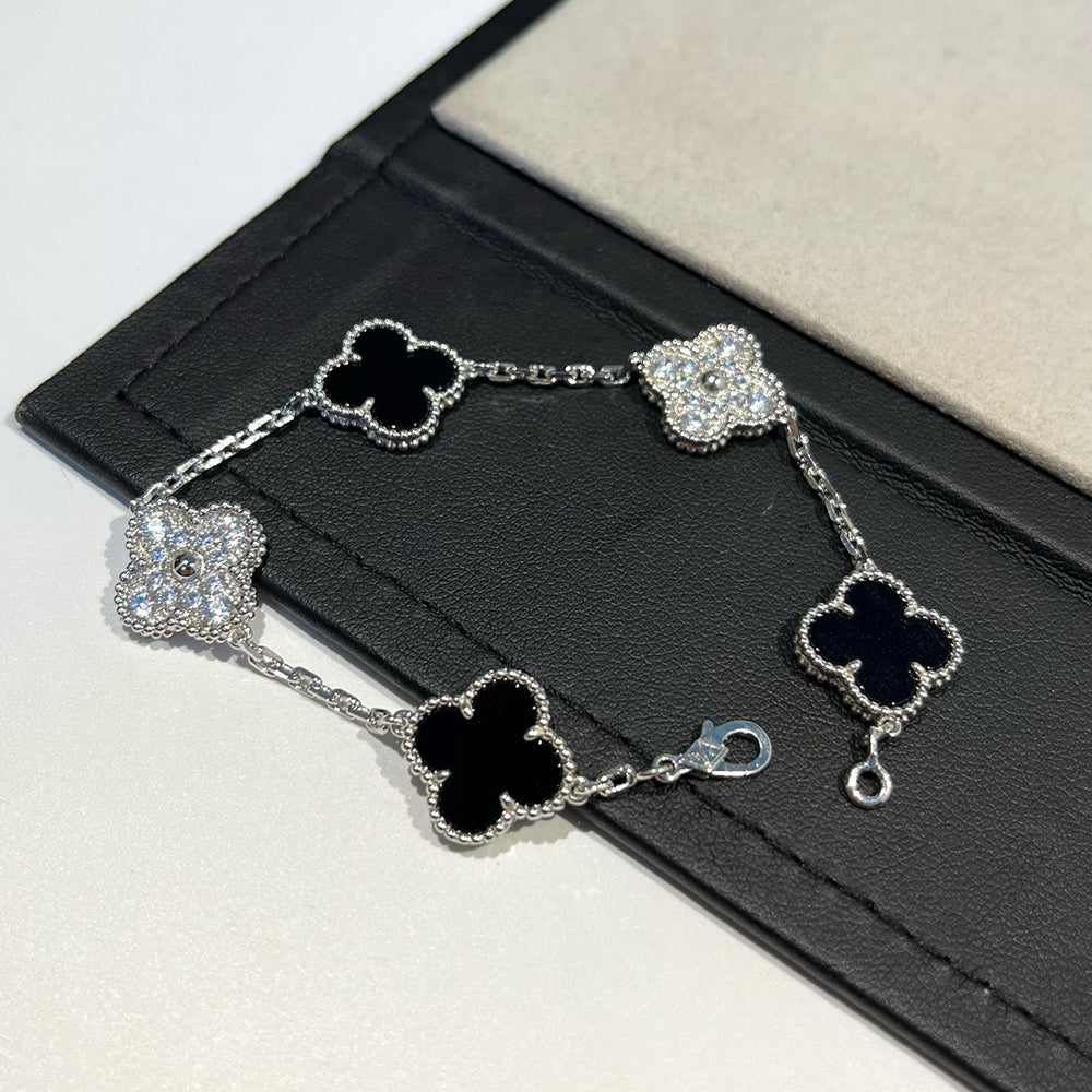 [MIRA]New CLOVER 5 MOTIF ONYXS BRACELET COLLECTION