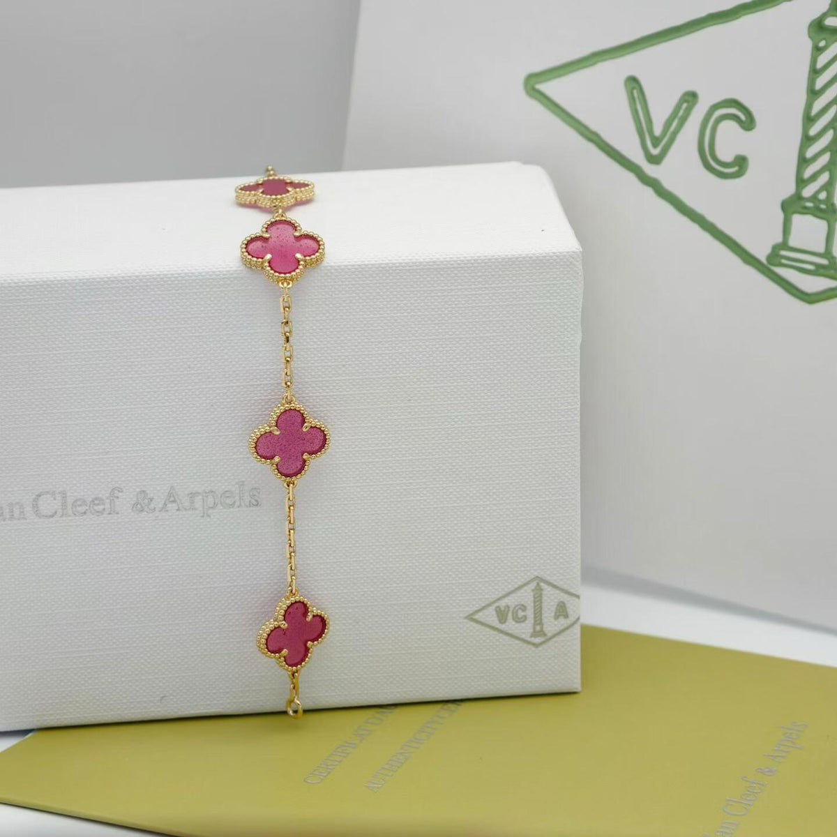 [MIRA] NEW CLOVER 5 MOTIFS PINK ENAMEL BRACELET