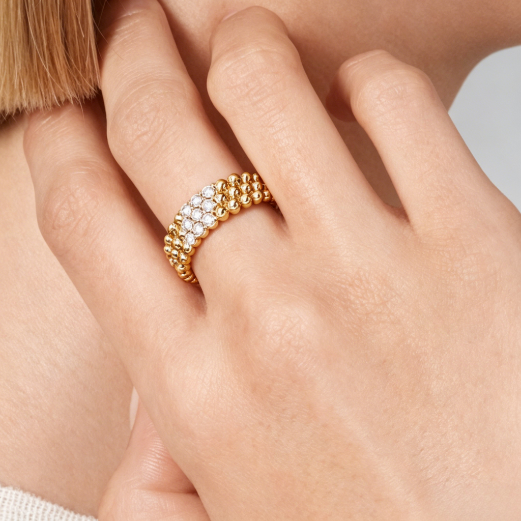 [MIRA]  THREE-ROW DIAMOND RING