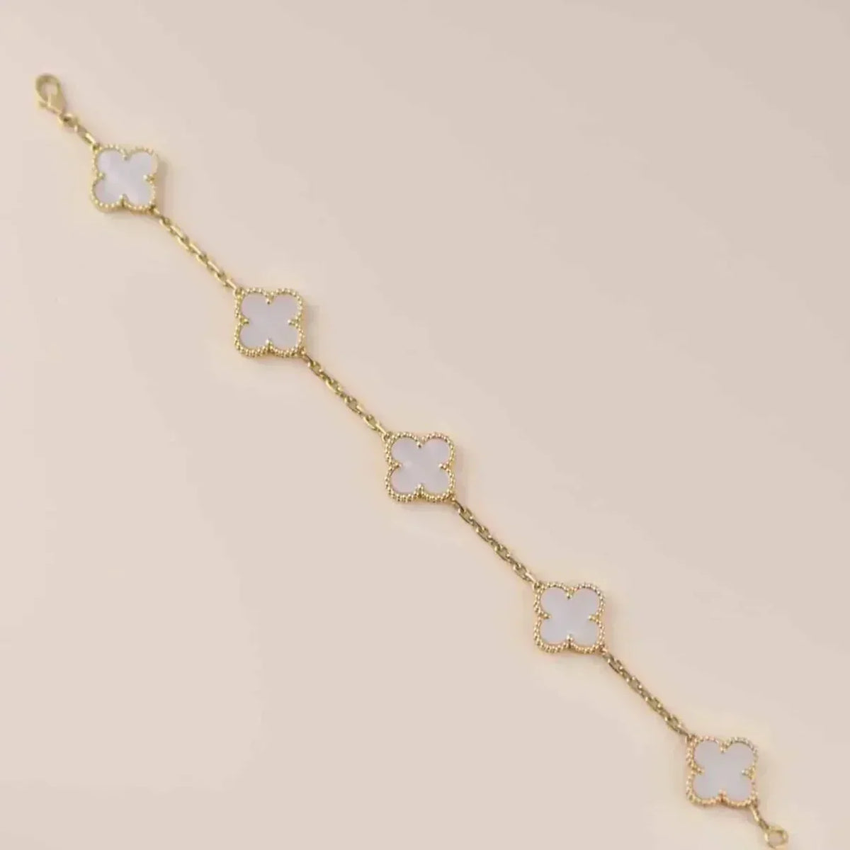 [MIRA]New CLOVER WHITE PEARL MOP 5 MOTIF BRACELET COLLECTION