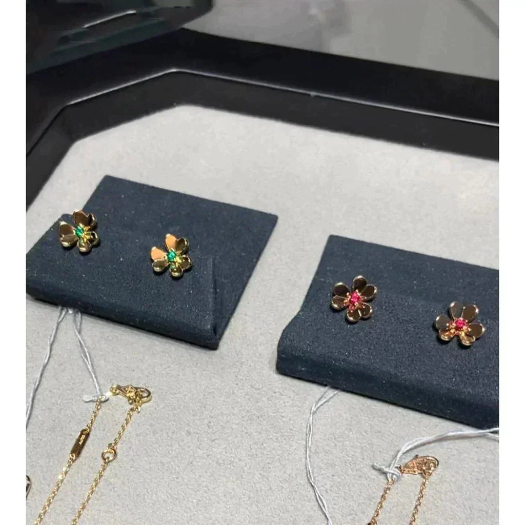 ??MIRA?¡¥FRIVOLE  FLOWER PINK EARRINGS