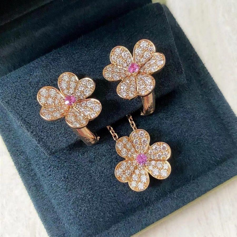 ??MIRA?¡¥FRIVOLE ROSE GOLD FLOWER DIAMOND NECKLACE
