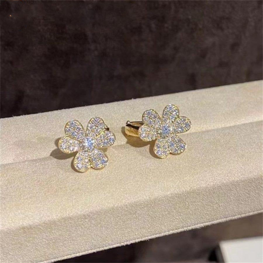 ??MIRA?¡¥FRIVOLE GOLD FLOWER DIAMOND EARRINGS