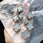 ??MIRA?¡¥CLOVER EARRINGS WHITE MOP 4 MOTIFS SILVER