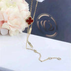 ??MIRA?¡¥CLOVER  CARNELIAN SINGLE FLOWER BRACELET