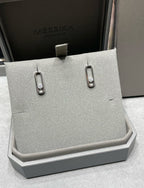 [MIRA] MOVE UNO SMALL 1 DIAMOND EARRINGS